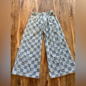 BiBi Checkered Wide Leg Jeans - Gray and White